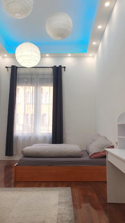 Green Panda Apartments บูดาเปสต์ ภายนอก รูปภาพ
